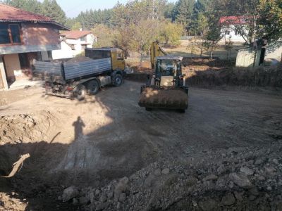 Камион самосвал под наем Плевен