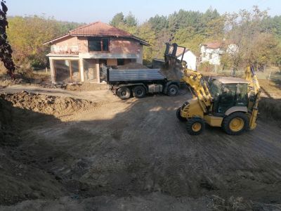 Багер и самосвал под наем Плевен