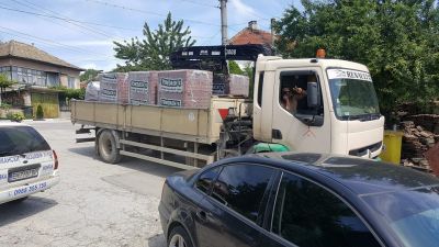 Камион с кран под наем - Изображение 2